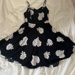 Old navy floral dress XS